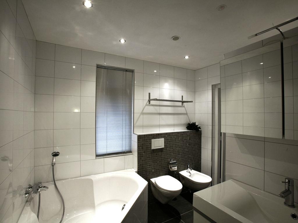 Luxury, Design House With A Fireplace At The Bedafse Bergen Uden Cameră foto